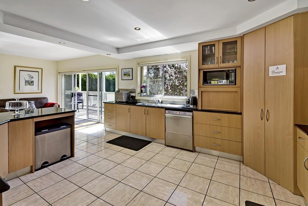 บันดานูนลอด์จ Bed & Breakfast ภายนอก รูปภาพ